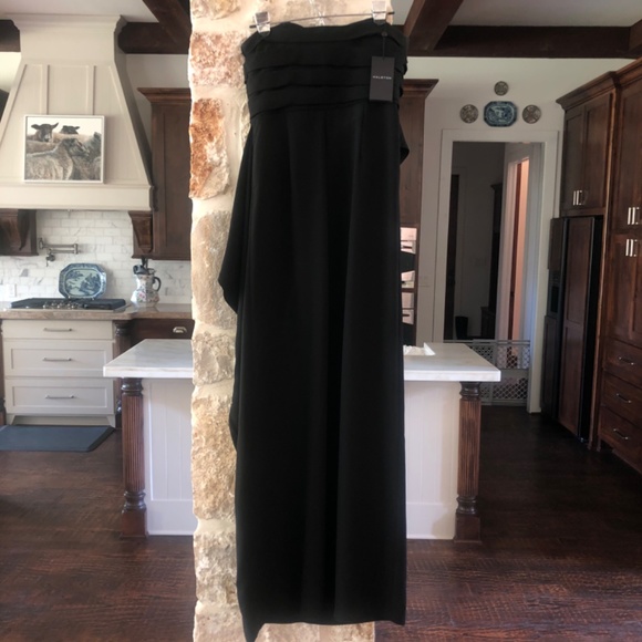 ⚡️NWT⚡️Halston Black strapless gown - Picture 2 of 5